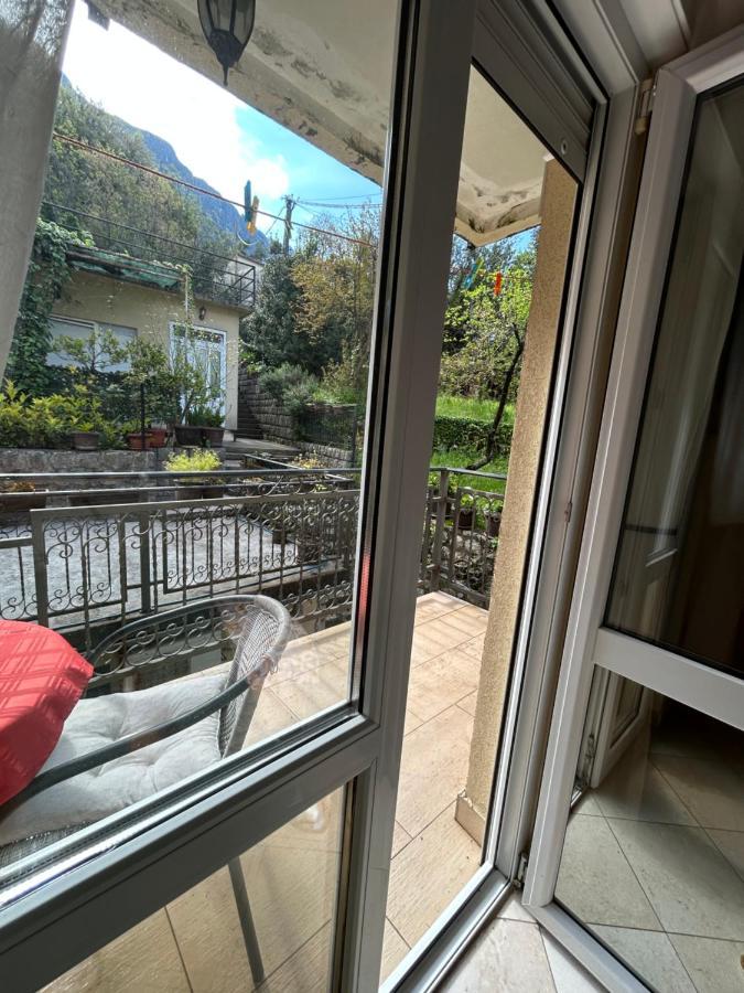 Studio On The Coast, With A View Of The Sunrise,Free We-Fi Kotor Eksteriør billede